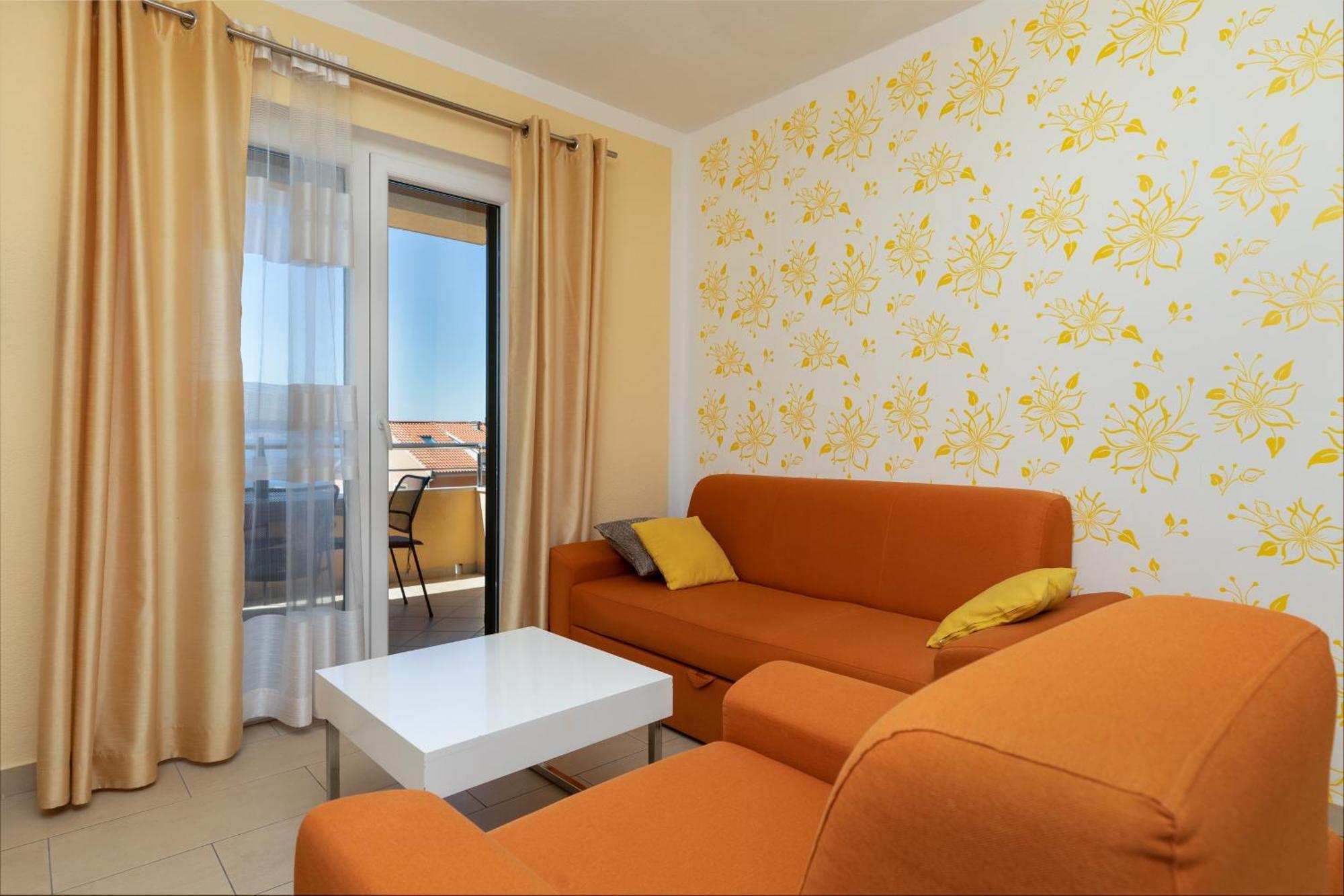 Apartments With A Parking Space Dugi Rat, Omis - 19516 Rum bild
